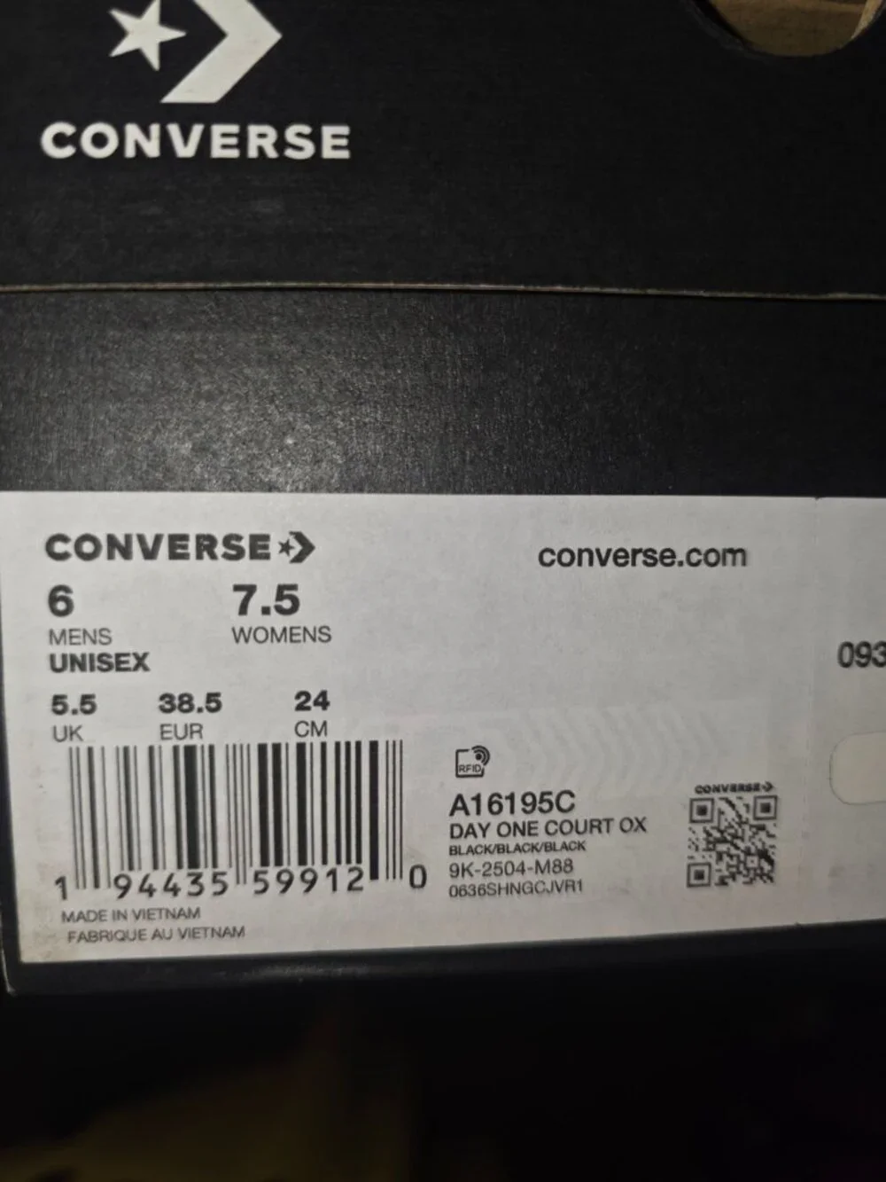 Converse Day One Court Leather Sneakers Unisex Size 6 Men’s / 7.5 Women/ 6 boys